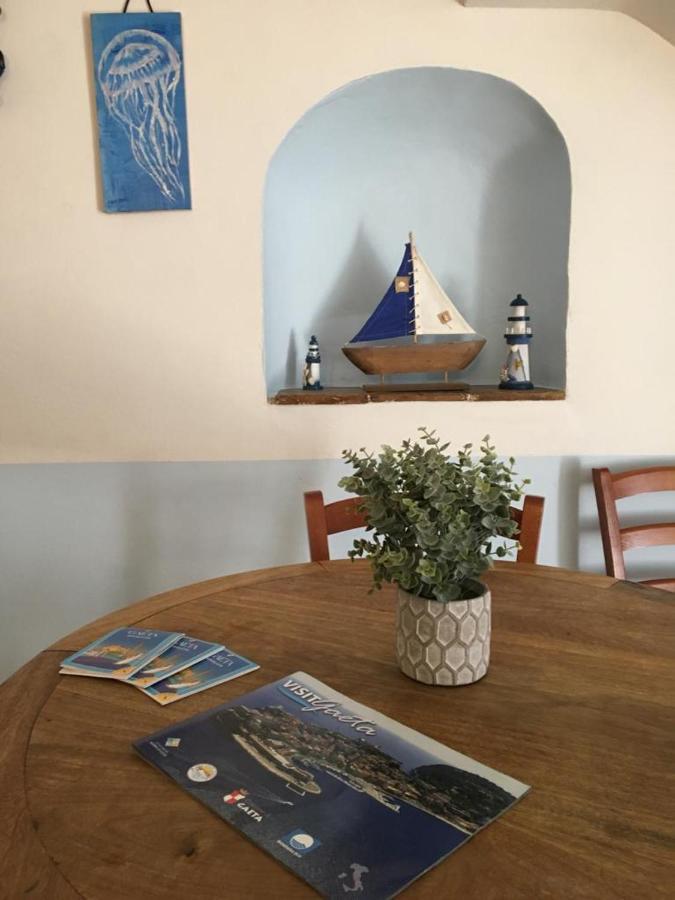 La Casa A Balconcino Apartment Гаета Екстериор снимка